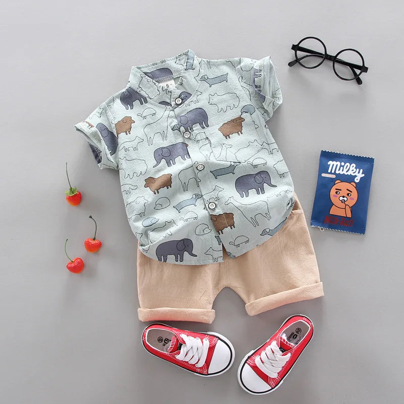 ☁️ "Pequeñas Huellas de Verano": Conjunto de Algodón con Motivos de Animalitos