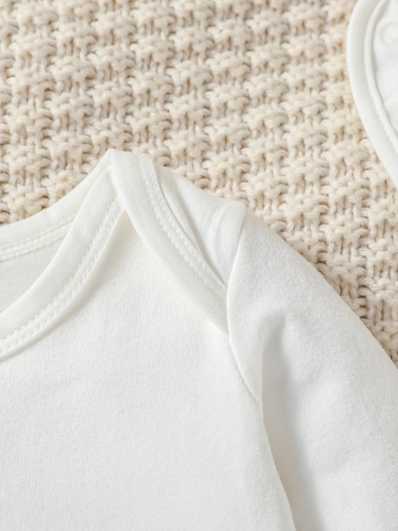 🍼 Conjunto de Bebé a Rayas de Algodón – Comodidad y Dulzura para Cada Día 🍂