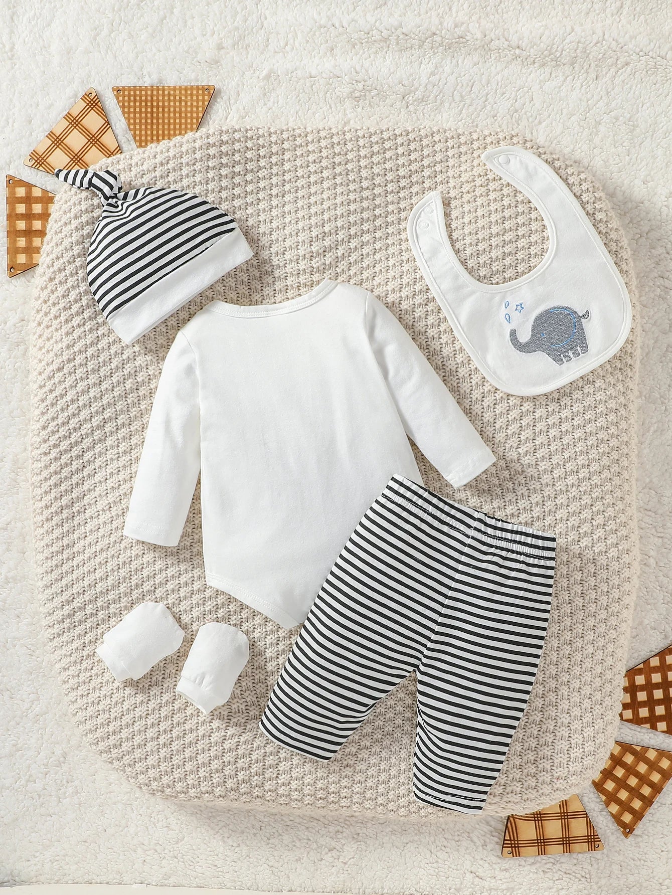 🍼 Conjunto de Bebé a Rayas de Algodón – Comodidad y Dulzura para Cada Día 🍂