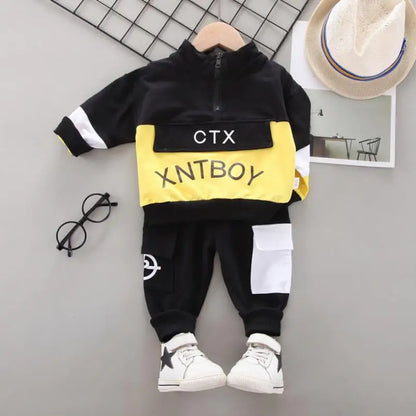 Conjunto Deportivo "Rainbow Adventure" – Estilo y Comodidad para Niños