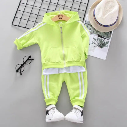 Conjunto Deportivo "Rainbow Adventure" – Estilo y Comodidad para Niños