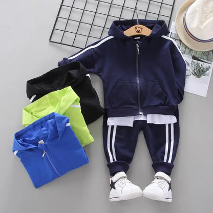 Conjunto Deportivo "Rainbow Adventure" – Estilo y Comodidad para Niños