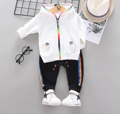 Conjunto Deportivo "Rainbow Adventure" – Estilo y Comodidad para Niños