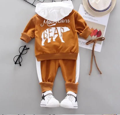 Conjunto Deportivo "Rainbow Adventure" – Estilo y Comodidad para Niños