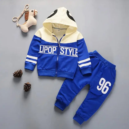 Conjunto Deportivo "Rainbow Adventure" – Estilo y Comodidad para Niños