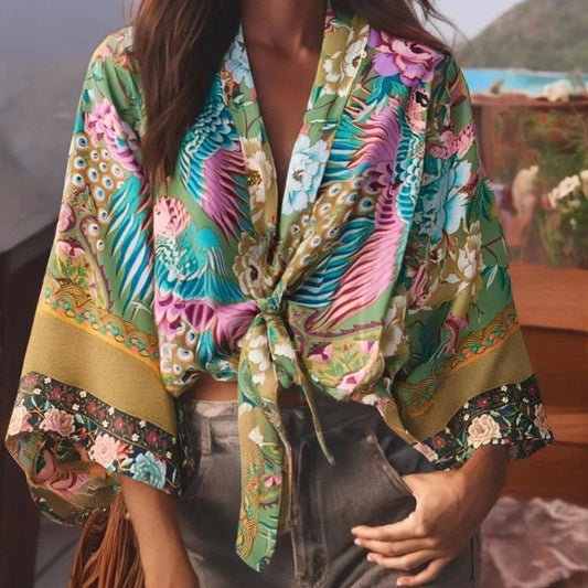 Top Kimono Corto Floral para Mujer – Estilo Bohemio de Playa con Escote en V