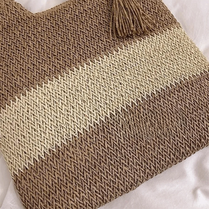 Bolso tejido de paja con Borlas – Tote Grande y Ligero para Viajes y Verano