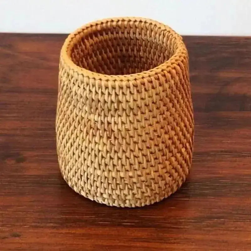Organizador de Mesa de Ratán Natural – Porta Cubiertos y Accesorios Multiuso