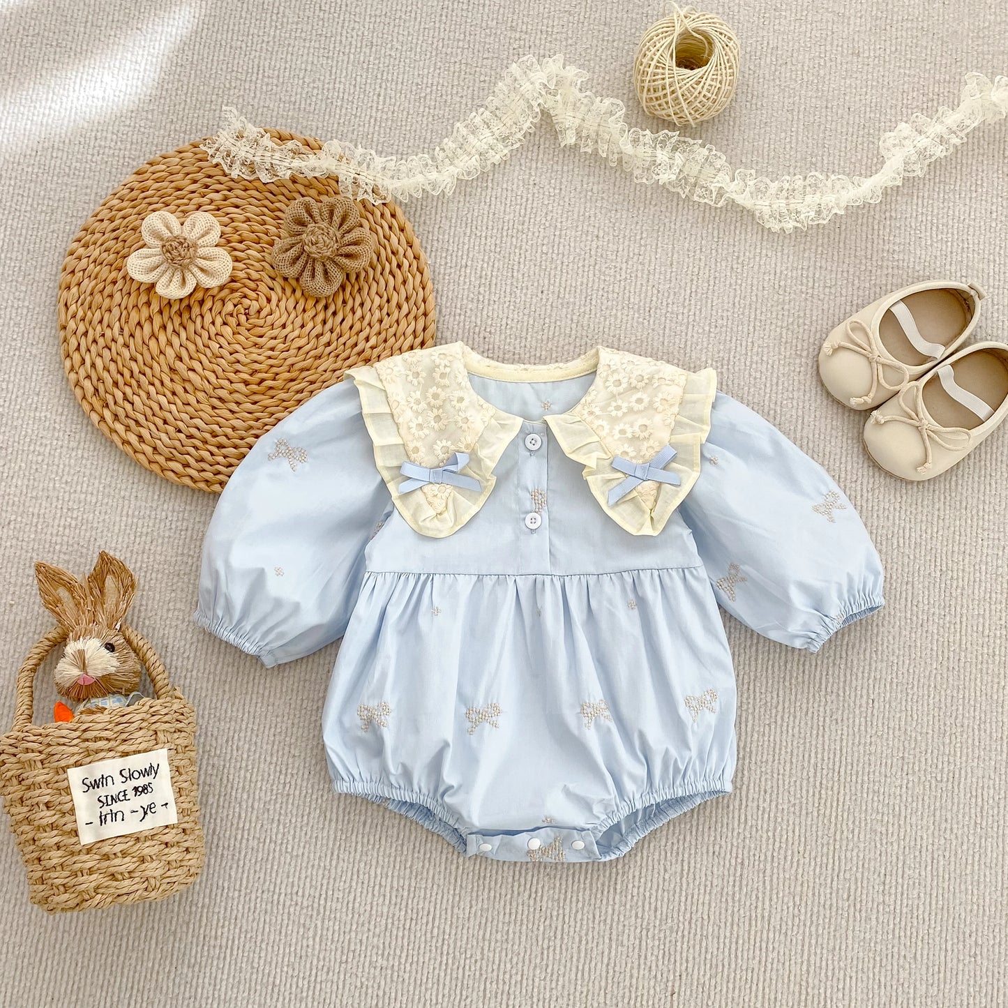🎀 Enterito para Bebé Niña con Encaje, Moño y Bordado Floral🎀