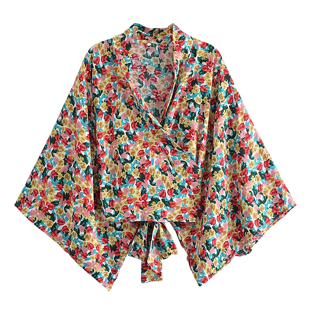 Top Kimono Corto Floral para Mujer – Estilo Bohemio de Playa con Escote en V