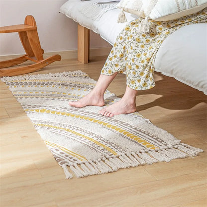 Alfombra Aura Nórdica Artesanal con Borlas: Calidez y Estilo Marroquí para tu Hogar