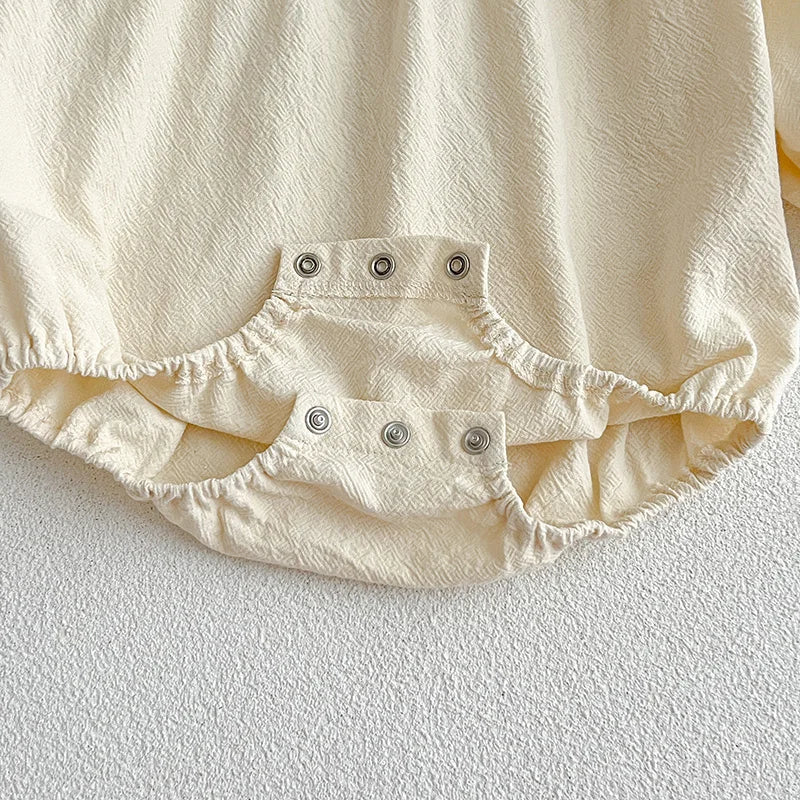 Enterizo para Bebé Niña con Cuello de Encaje – Mono de Algodón de Manga Larga para Primavera y Otoño