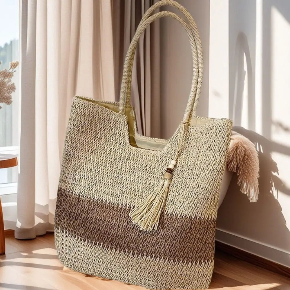 Bolso tejido de paja con Borlas – Tote Grande y Ligero para Viajes y Verano