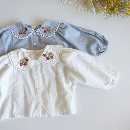 Blusa Infantil para Niña  – Manga Larga con Cuello Camisero y Bordado de Fresas