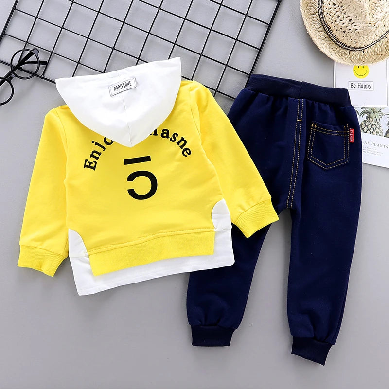 Conjunto Infantil de 2 Piezas para Bebés y Niños – Sudadera con Capucha y Pantalón Casual