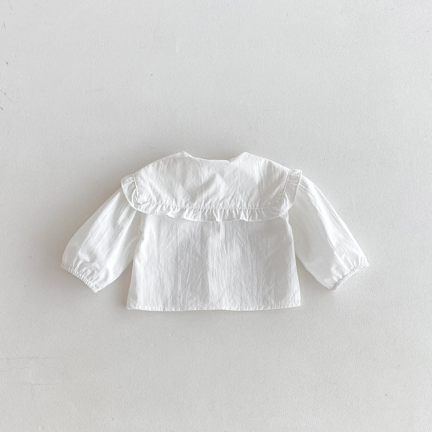 Blusa Delicada con Cuello Babero para Bebé Niña