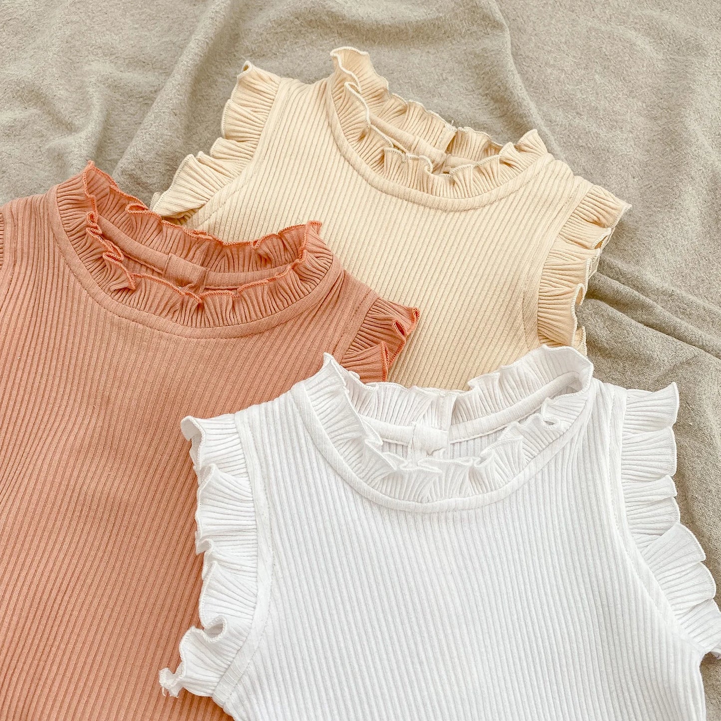🌸 Conjunto de Verano para Bebé Niña con Body de Volantes y Short Bombacho – 2 Piezas 🌸