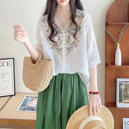 Camiseta de Punto, Sinfonía Bohemia con Alma Libre – Esencia de Otoño y Primavera