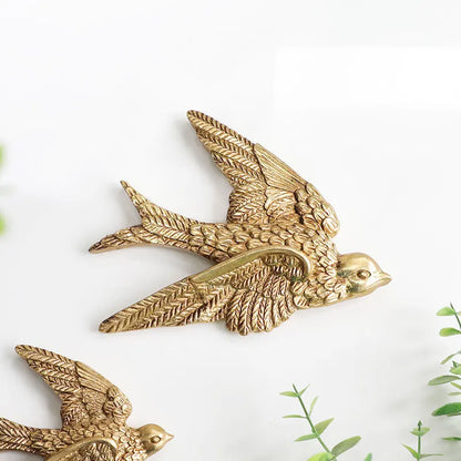 Adorno de Pared Golondrina en Resina – Decoración Moderna para Sala de Estar