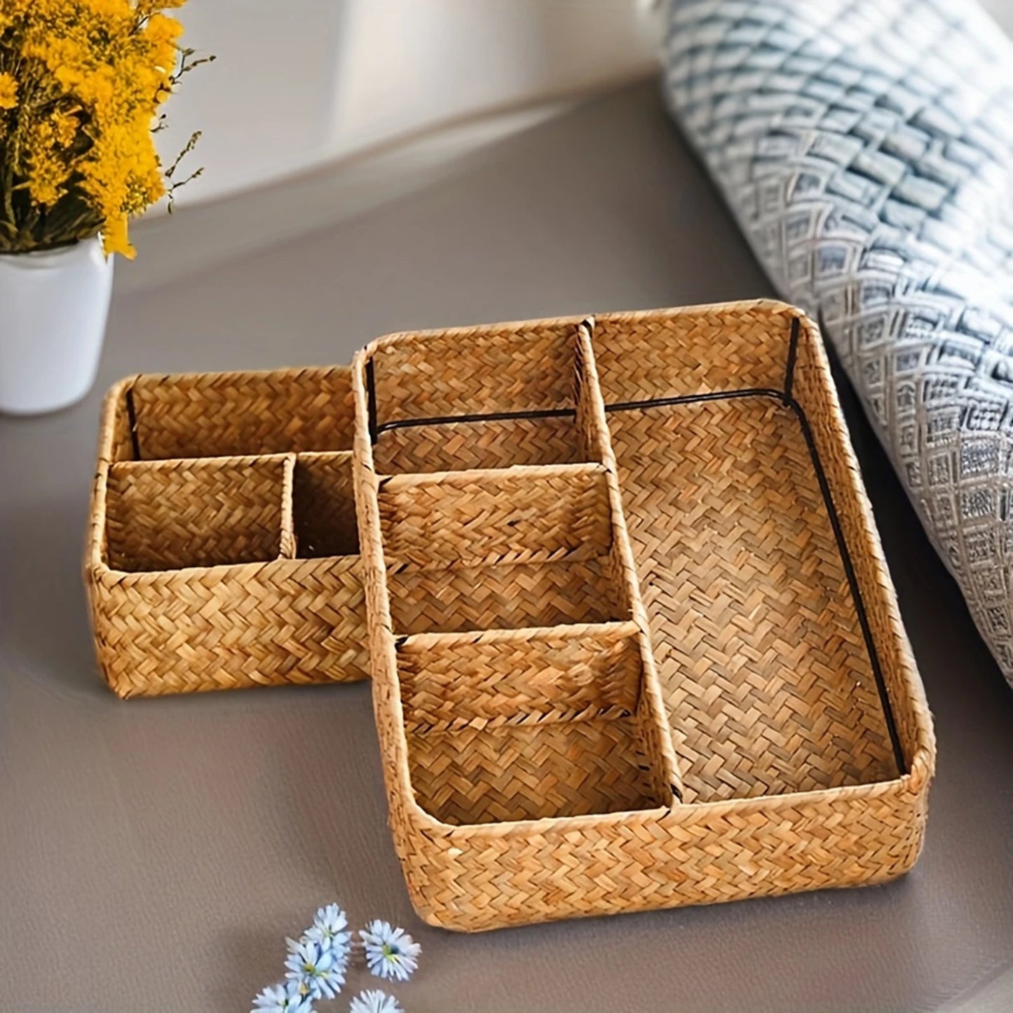 Cesta Organizadora Tejida a Mano con 4 Compartimentos – Ideal para Ropa, Cosméticos y Accesorios