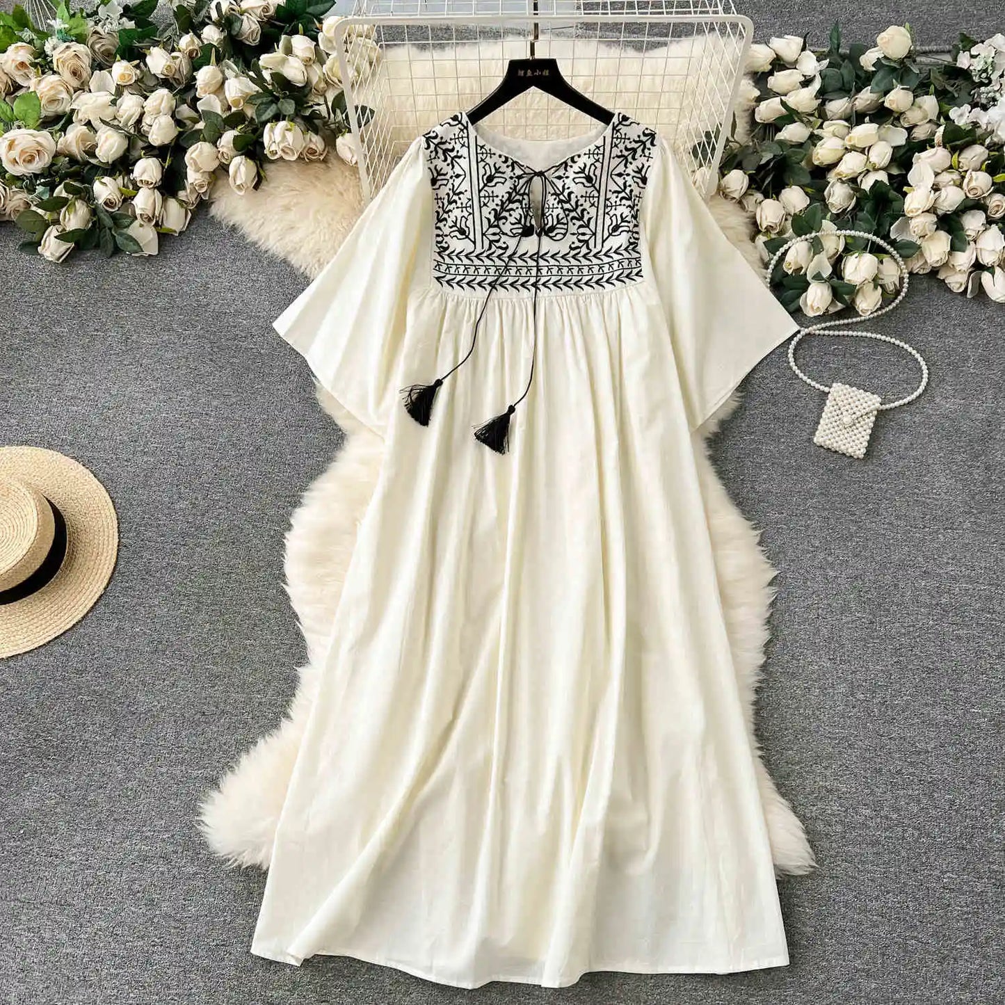 Vestido Bohemio Bordado para Mujer – Vestido Midi de Verano con Corte A y Cintura Imperio