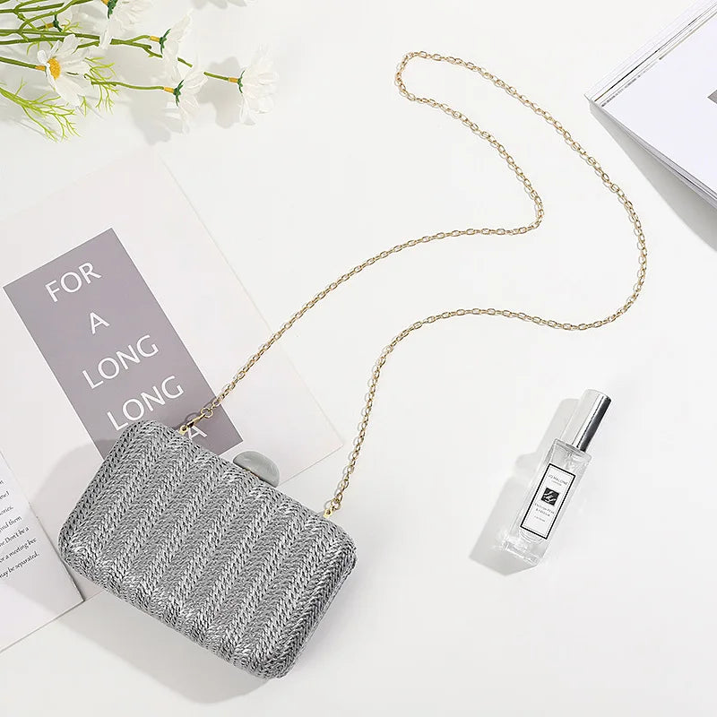 Bolso Clutch de Paja Elegante para Mujer