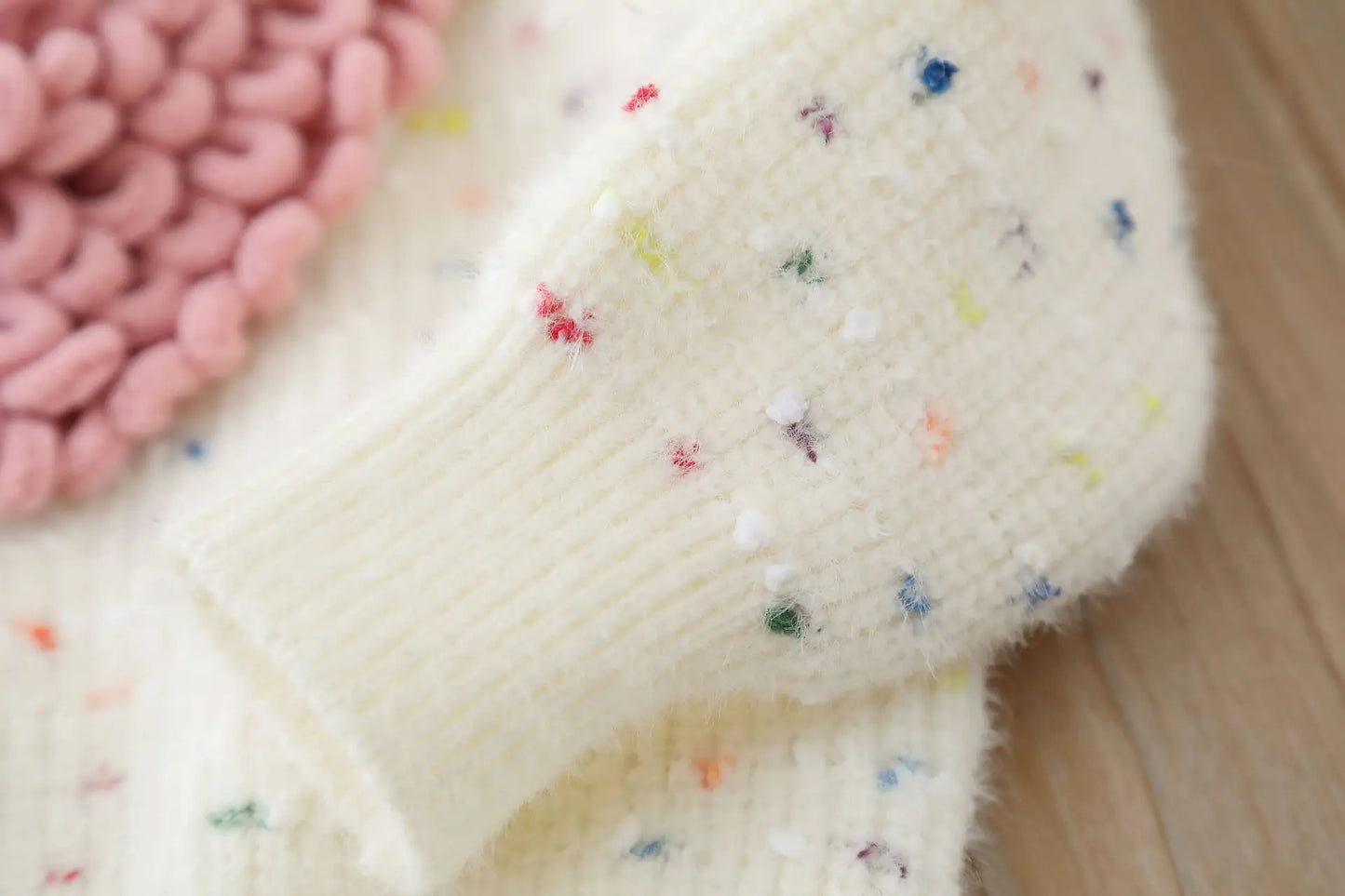 Suéter Infantil para Niña con Estampado de Corazón – Tejido Cálido de Manga Larga